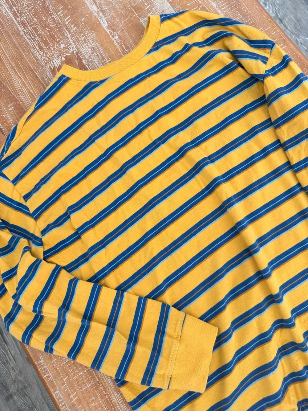 Old Navy 90,s Yellow and Blue Striped Long Sleeve Tee Size Boys XL Unisex Fits S